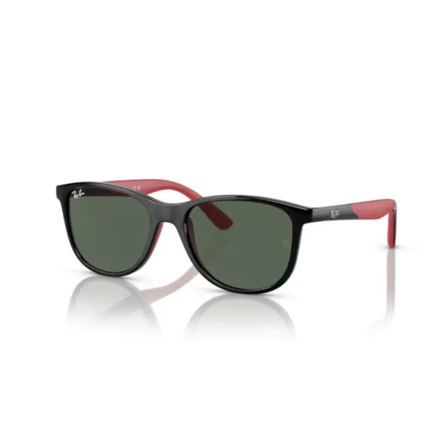 Солнцезащитные очки Ray-Ban RJ9077S